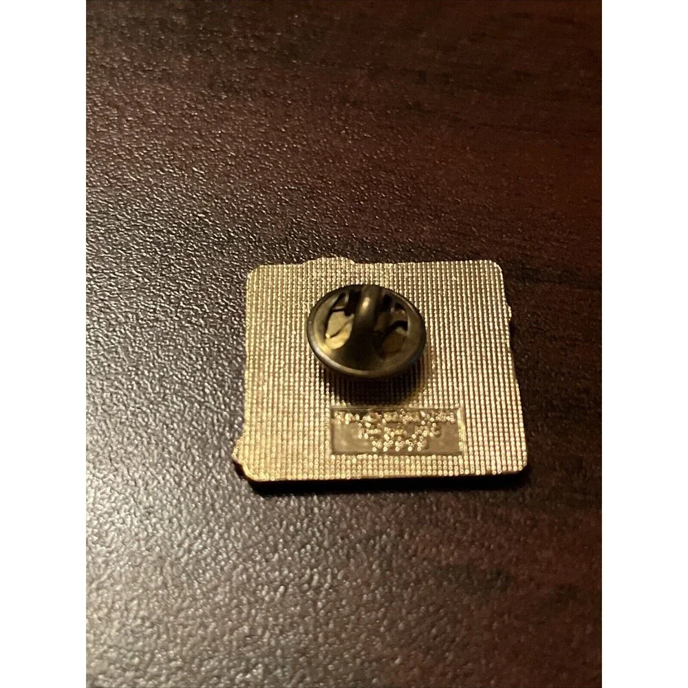 Vintage 1996 Atlanta‎ Olympics Izzy Baseball Lapel Hat Pin